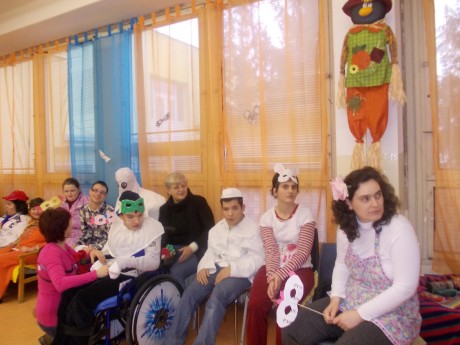 830509_203387489793434_12872302_o